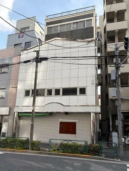 若松河田駅 徒歩3分／大久保通りに面す／元電器店／EVなし【飲食相談】