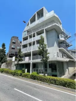 代々木上原駅 徒歩5分 1F 軽飲食相談可能外観