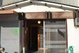 日本橋駅 徒歩1分 2F〜3F一括貸し店舗 【飲食可】
