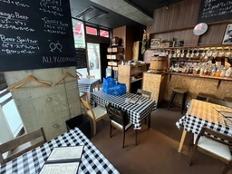 川崎駅 徒歩5分 1F 現況:スペイン料理 飲食居抜き物件 【何業も可】