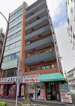 山手通り沿い·ガラル張りで視認性あり☆外観