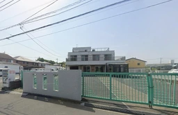 センター南駅 徒歩7分　121万　119坪　 1F〜2F クリニック居抜き外観