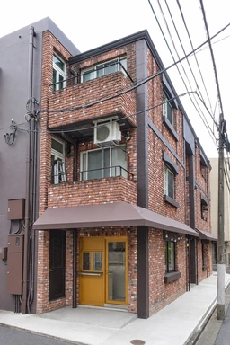 明治神宮前〈原宿〉駅 徒歩10分 1F  【軽飲食可】外観