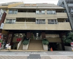 「平和通り」沿いマンションの一室（712号室）／サロン系におすすめ／『池袋ウエストゲートパーク』聖地【飲食不可】