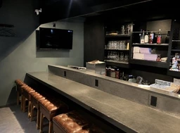 平塚駅 徒歩2分 3F 現況:バー 飲食居抜き物件 【何業も可】外観