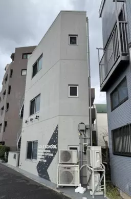 【代々木上原・1棟】シュミレーションゴルフの居抜き