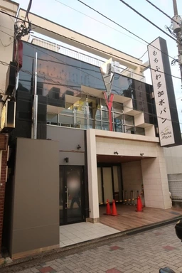 ◆仙川駅徒歩２分◆ハーモニーロード商店街沿いの好立地！◆何業も可◆礼金ゼロ◆１棟貸し可外観