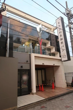 ◆仙川駅徒歩２分◆駅前商店街沿い◆ヨガスタジオ居抜き・造作無償！◆何業でもご相談可◆礼金ゼロ◆２∼３階一括貸し外観