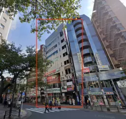日暮里駅徒歩2分の好立地！ロータリーど真ん中で視認性抜群！【何業もご相談可能】外観