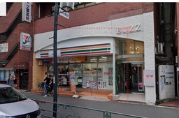 テラス付き約39.85坪の1階路面店舗。24時間使用可能！（重飲食不可）
