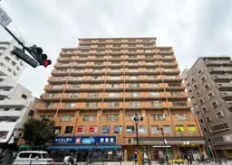 【KKM0819】中目黒駅徒歩圏内！店舗可能物件！共用部にトイレ有！外観