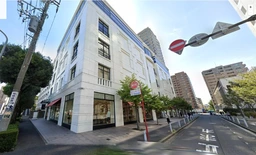 山下公園近く！天井高4m・約190.73坪の大型店舗・事務所区画。1F〜4Fバーニーズニューヨーク入居ビル！外観