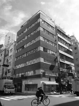 銀座駅徒歩2分 賃料75.1万円 25.3坪 【飲食不可】
