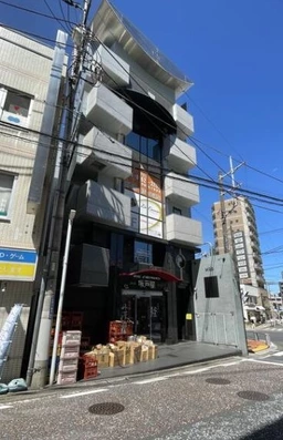 溝の口駅 徒歩2分／「高津区役所東側」交差点すぐ／美容サロン内装残置物件＜202号室＞【飲食不可】外観
