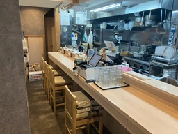 市川駅 徒歩4分 1F 現況:ラーメン 飲食居抜き物件 【何業も可】外観