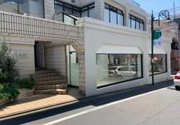 【飲食可】自由が丘駅 徒歩4分！カルトレア通り、ヒルサイド通り沿い！路面物件！！