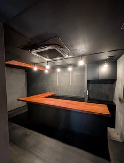 六本木8分｜バー居抜き・隠れ家路面店外観