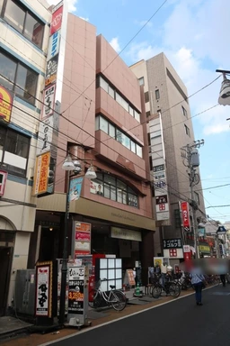 ◆中村橋駅徒歩１分◆駅前商店街沿いの好立地◆カラオケバー・ジム・スタジオなど幅広くご相談可！◆礼金・更新料なし