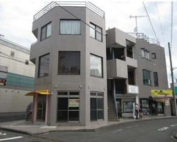 南平駅徒歩1分 賃料29.7万円 16.4坪 【飲食可】