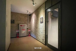 マルマン六本木ビル 第1号室　日比谷線・大江戸線六本木駅から徒歩5分。美内装の創作料理屋の居抜きの物件が出ました。