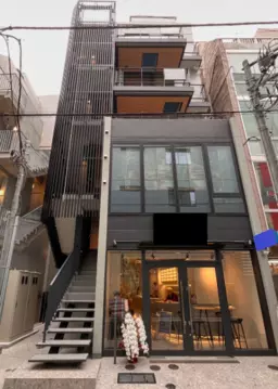 渋谷駅 徒歩9分 1F 隠れ家立地 バー居抜き物件 【重飲食可】