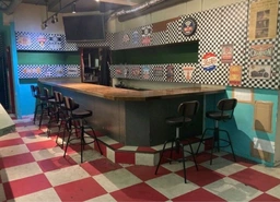 吉祥寺駅 徒歩2分 B1F 現況:バー 飲食居抜き物件 【業種相談】外観