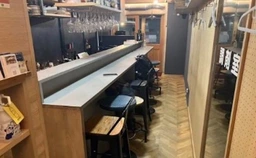 梅屋敷4分｜路面バー居抜き