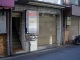 なんば駅 徒歩5分 1F〈101区画〉 【飲食可】