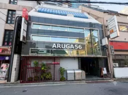 【六本木駅徒歩2分】ミッドタウン至近・前テナントバーの11坪店舗！飲食可・深夜営業可・サロンやジムにもオススメ！外観