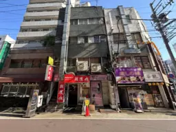 ≪【錦糸町 徒歩2分】カラオケ可・深夜営業OKの小箱スナック居抜き≫外観