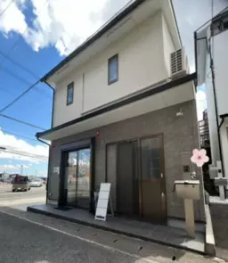 元中華料理店の居抜き店舗外観
