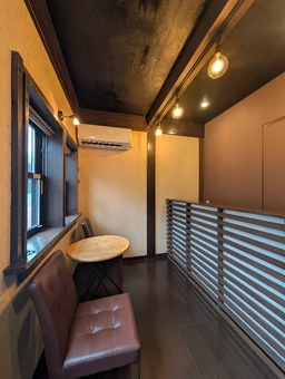 🌹サロン跡｜状態キレイな居抜き 2階建て戸建外観