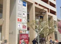 分譲マンション2階店舗区画外観