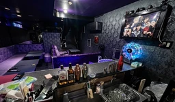 新宿7分｜区役所通り沿いのバー居抜き