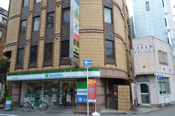 西中島南方駅 徒歩2分 2F 現況:バー 飲食居抜き物件 【飲食可(重飲食不可)】