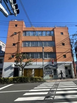 新高円寺駅徒歩3分、バーの居抜きです！外観