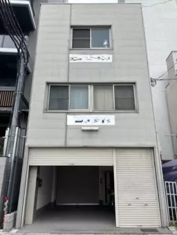 動物園前駅 徒歩1分 堺筋沿い 駐車場付き 1F〜3F一棟貸し物件 【飲食可】外観