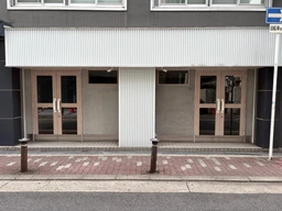 梅田駅 徒歩4分 芝田エリア 1階路面店（入口東側） 個別空調2基有り（天吊り型・残置設備）【業種相談（飲食不可）】