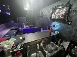 新宿駅 徒歩7分 4F 現況:バー 飲食居抜き物件 【何業も可】外観