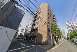 公園目の前、1階路面！