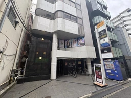 西川口駅 徒歩8分 1F 現況:バー 飲食居抜き物件 【何業も可】外観