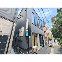 ★ご質問や内見希望の方は【問い合わせ】からメッセージをお願い致します★※お電話はお控えください。外観