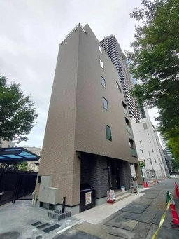 西新宿駅 徒歩8分◆『十二社通り』沿い路面店◆軽飲食程度相談可◆ビジネス街◆高層マンションも多いエリア◆新築◆賃料減額◆