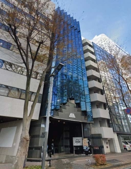 新宿駅徒歩8分 賃料82.5万円 35.6坪 【飲食不可】