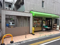 【千歳烏山】弊社契約実績あり・営業時間制限あり原則7:00～22:00外観