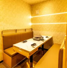 ☆新大久保駅 徒歩1分 1F 現況:中華・エスニック 飲食居抜き物件 【業種相談】☆外観