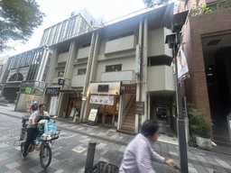 ☆府中駅　徒歩4分　けやき並木通り沿い☆