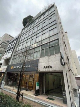 茅場町駅徒歩2分 賃料94.6万円 42.9坪 【飲食不可】外観