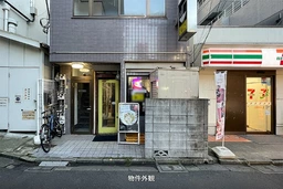 諏訪ビル 101号室　総武線亀戸駅から徒歩1分！飲食エリアに面したラーメン居抜き1階路面店外観