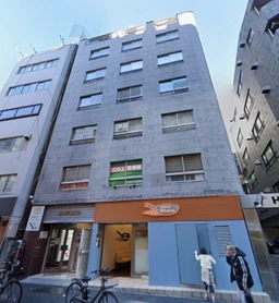 新宿三丁目駅 徒歩2分 花園通り沿い1階路面　ゴーストキッチン居ぬき物件外観